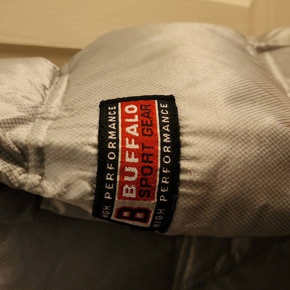 High performance buffalo sports gear a David  bitton puff jacket - Picture 2 of 2